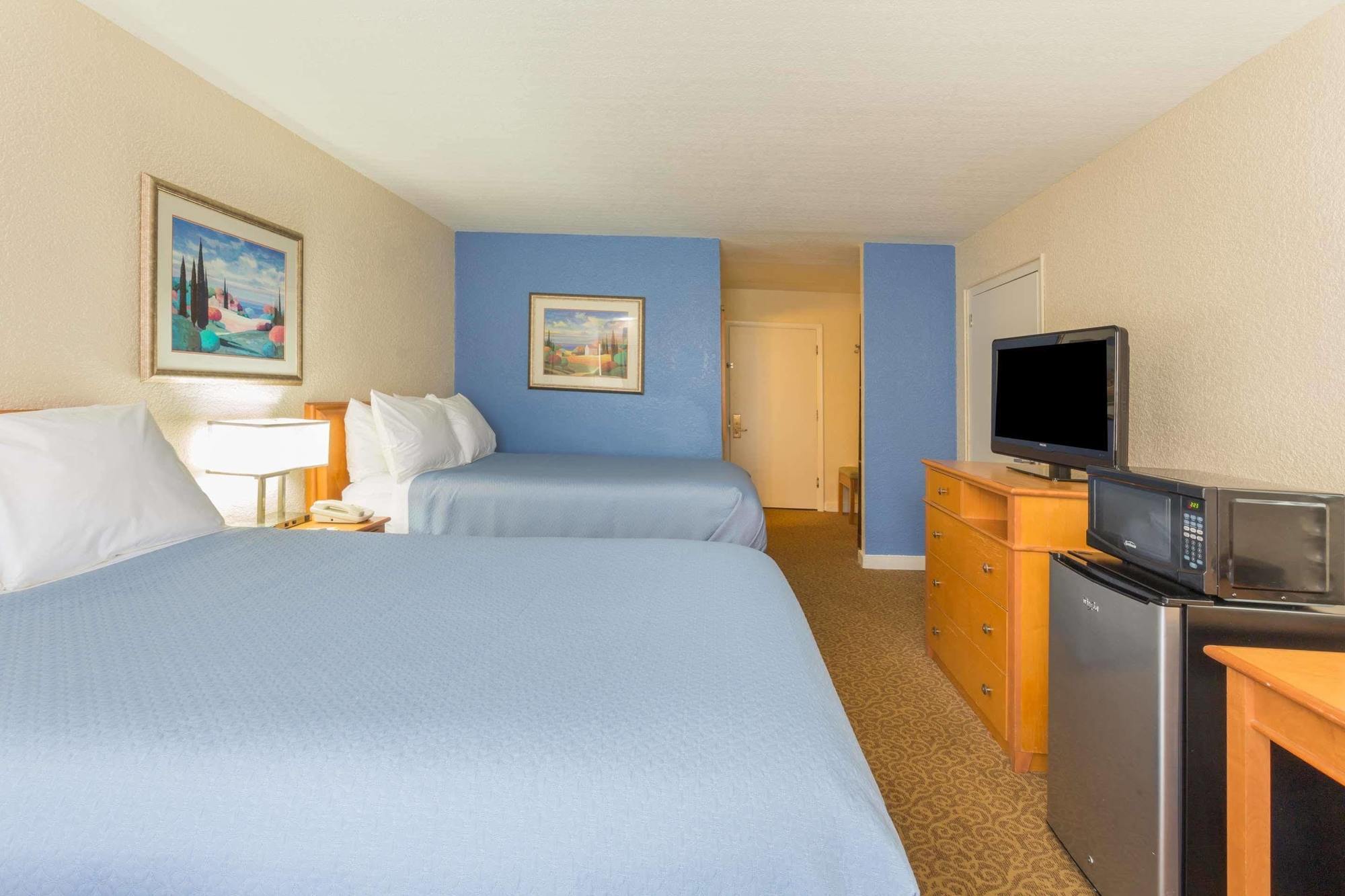 Days Inn By Wyndham Neptune Beach Jacksonville Beach Exterior foto